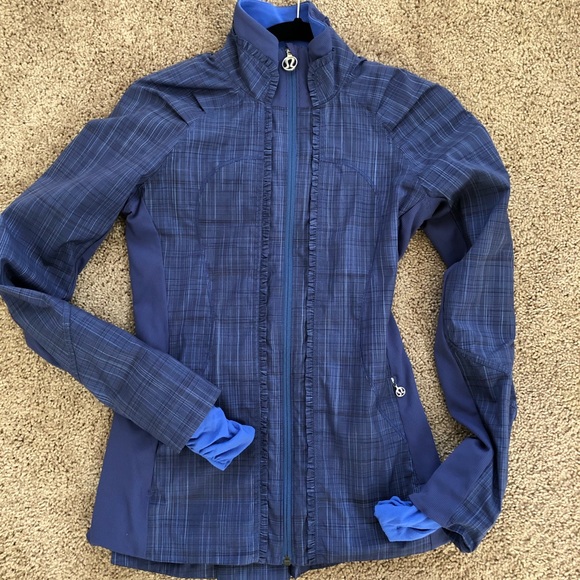 lululemon ahead of the curve jacket